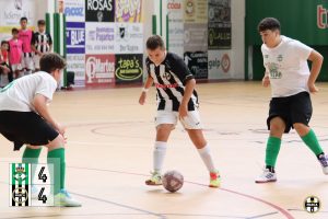 4-4: Un punto sin brillo